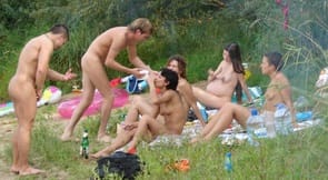 Beach-Swingers-Party