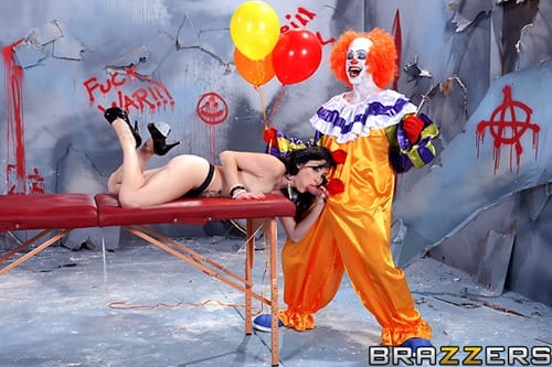clown-porn-xxx-blowjob