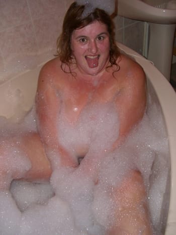 naughty-bbw-milf-taking-a-bath