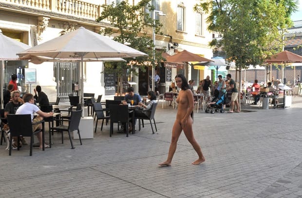 nikola-walking-around-nude-in-public